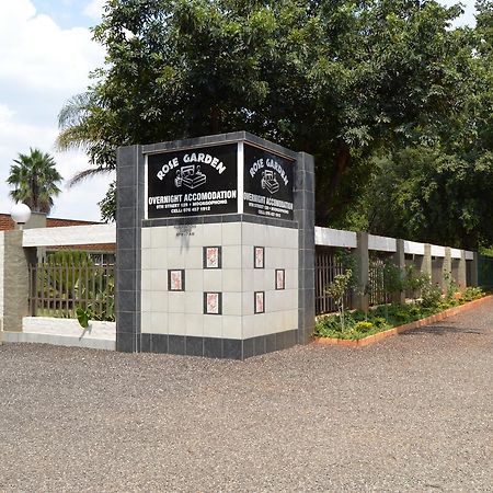 Aaa Rose Garden Guesthouse Mookgophong Exterior photo