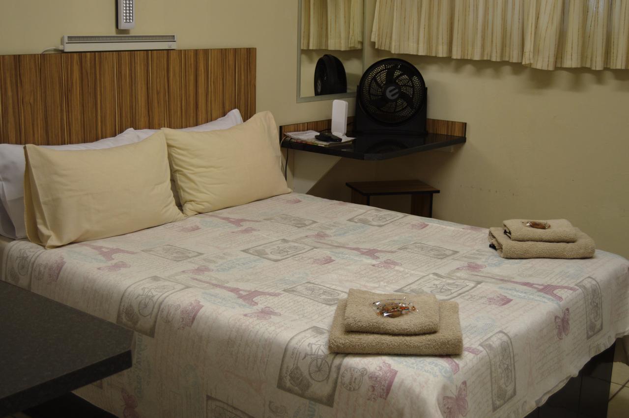 Aaa Rose Garden Guesthouse Mookgophong Exterior photo